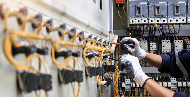 Professional Electrician technician working in Ferndale, PA